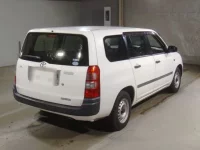 Toyota SUCCEED лот № 70027 оценка 3.5  с аукциона в Японии 1