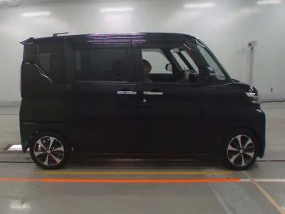 Mitsubishi EK X SPACE