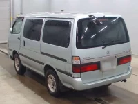 Toyota HIACE лот № 3354 оценка R  с аукциона в Японии 5