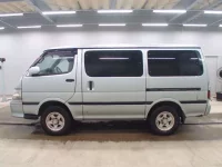 Toyota HIACE лот № 3354 оценка R  с аукциона в Японии 3