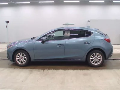 Mazda AXELA  с аукциона в Японии