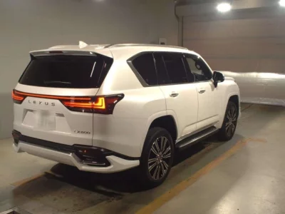 Lexus LX
