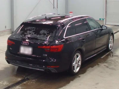 Audi A4  с аукциона в Японии