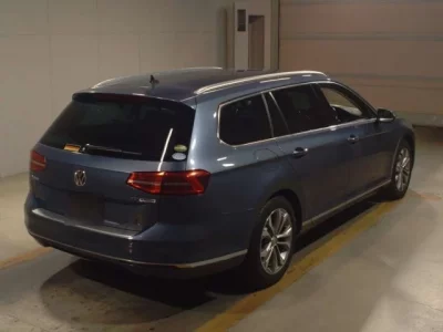 Volkswagen PASSAT VARIANT  с аукциона в Японии
