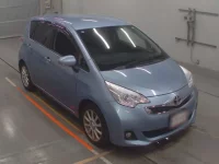 Toyota RACTIS лот № 30552 оценка 3.5  с аукциона в Японии 4