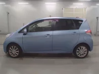 Toyota RACTIS лот № 30552 оценка 3.5  с аукциона в Японии 3