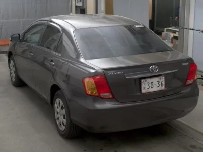 Toyota COROLLA AXIO  с аукциона в Японии