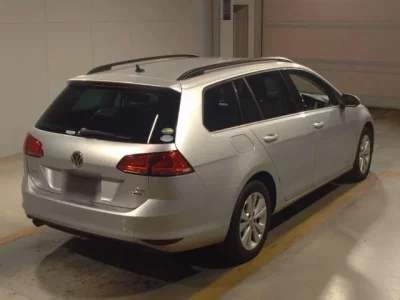 Volkswagen GOLF VARIANT