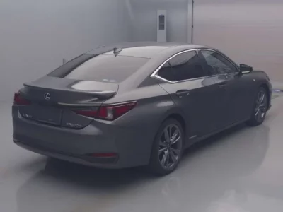 Lexus ES  с аукциона в Японии