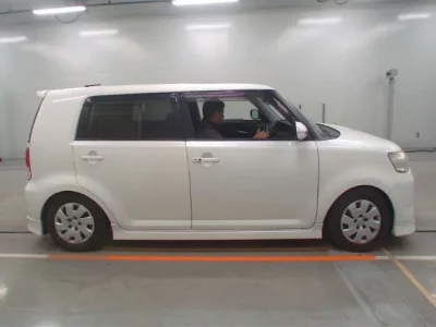 Toyota COROLLA RUMION