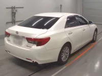 Toyota MARK X лот № 30604 оценка 3.5  с аукциона в Японии 1