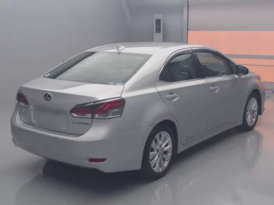 Lexus HS