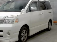 Toyota VOXY лот № 2133 оценка 4  с аукциона в Японии 3