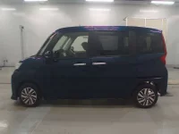 Toyota ROOMY лот № 30620 оценка 4  с аукциона в Японии 3