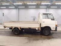 Nissan ATLAS лот № 7033 оценка 3  с аукциона в Японии 2