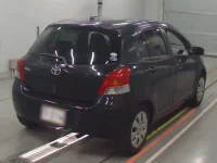 Toyota VITZ лот № 30621 оценка 3.5  с аукциона в Японии 1