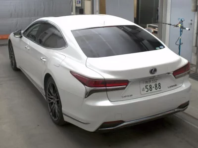 Lexus LS