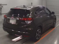 Honda VEZEL лот № 30627 оценка 4  с аукциона в Японии 1