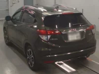 Honda VEZEL лот № 30627 оценка 4  с аукциона в Японии 5