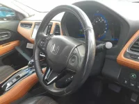 Honda VEZEL лот № 30627 оценка 4  с аукциона в Японии 6