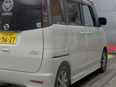 Nissan ROOX  с аукциона в Японии