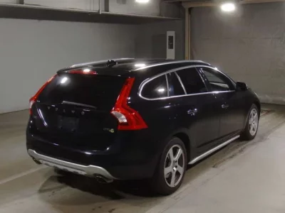 Volvo V60  с аукциона в Японии