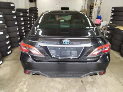 Toyota CROWN  с аукциона в Японии