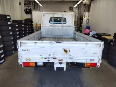 Toyota LITE ACE TRUCK  с аукциона в Японии