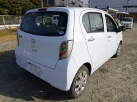 Toyota PIXIS EPOCH лот № 3211 оценка 4  с аукциона в Японии 2