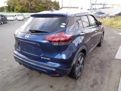 Nissan KICKS
