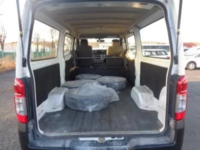 Nissan CARAVAN VAN  с аукциона в Японии