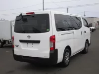 Nissan CARAVAN VAN лот № 3610 оценка 3  с аукциона в Японии 1