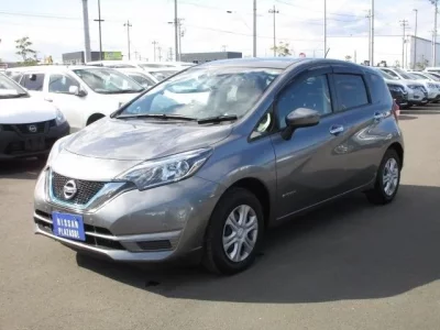 Nissan NOTE  с аукциона в Японии