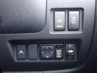 Nissan MARCH лот № 98 оценка 4  с аукциона в Японии 8