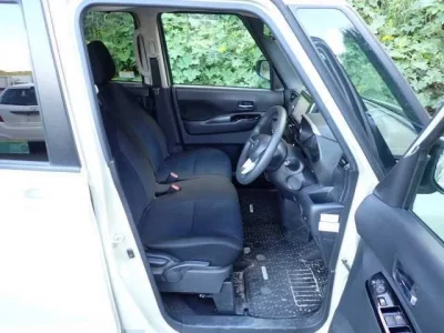 Nissan ROOX  с аукциона в Японии