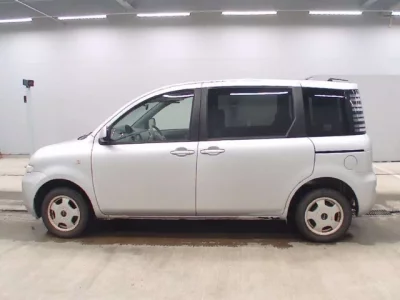 Toyota SIENTA  с аукциона в Японии