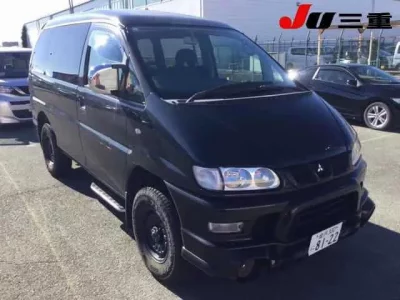 Mitsubishi DELICA