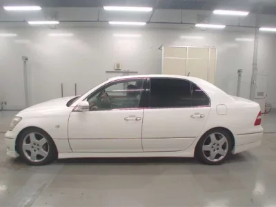 Toyota CELSIOR  с аукциона в Японии