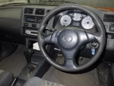 Toyota RAV4  с аукциона в Японии