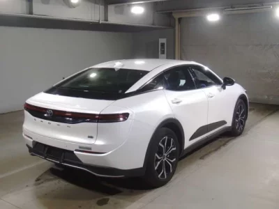 Toyota CROWN CROSSOVER