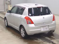 Suzuki SWIFT лот № 5600 оценка RA  с аукциона в Японии 5