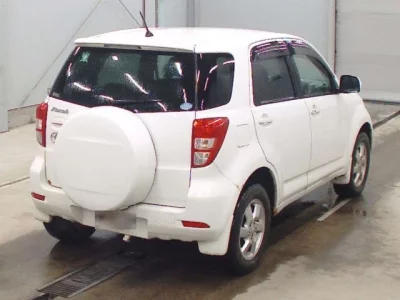 Toyota RUSH  с аукциона в Японии