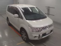 Mitsubishi DELICA D5 лот № 30704 оценка 4.5  с аукциона в Японии 4