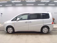 Honda STEP WAGON лот № 5625 оценка 3  с аукциона в Японии 3