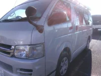 Toyota HIACE VAN лот № 2205 оценка 3.5  с аукциона в Японии 2