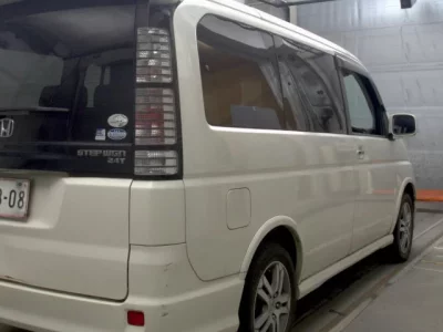 Honda STEP WAGON  с аукциона в Японии