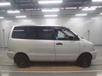 Toyota TOWN ACE NOAH лот № 30713 оценка 3.5  с аукциона в Японии 2