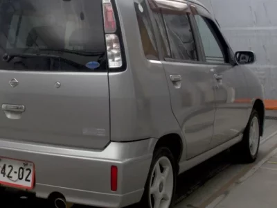 Nissan CUBE  с аукциона в Японии