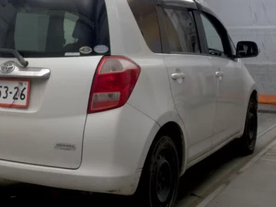 Toyota RACTIS  с аукциона в Японии