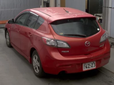 Mazda AXELA  с аукциона в Японии